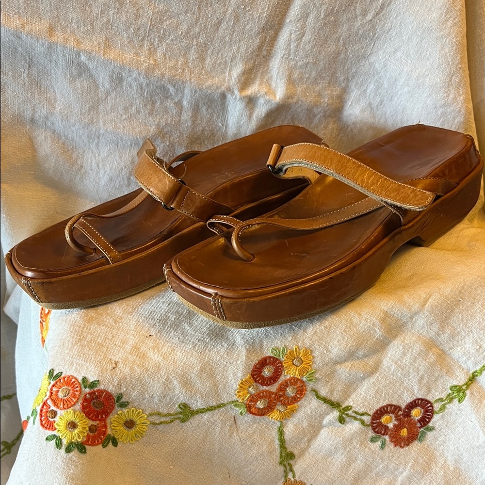 Leather clog sandals made in Italy